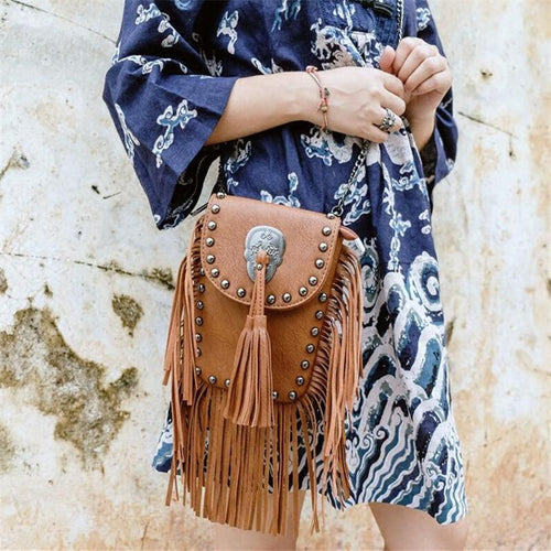GOTHIC SKULL RIVETS TASSEL SHOULDER BAG